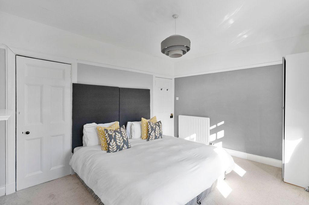 Additional image 12 of 5 bed town house for sale48 St. Baldreds Road, North Berwick EH39