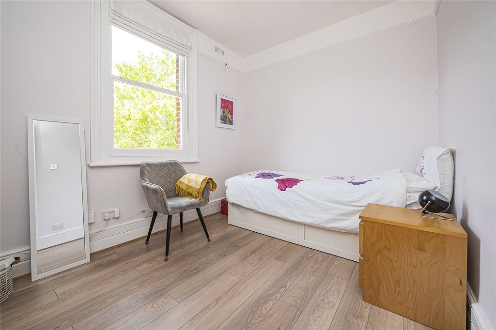 Additional image 11 of 6 bed semi-detached house for salePresburg Road, New Malden KT3