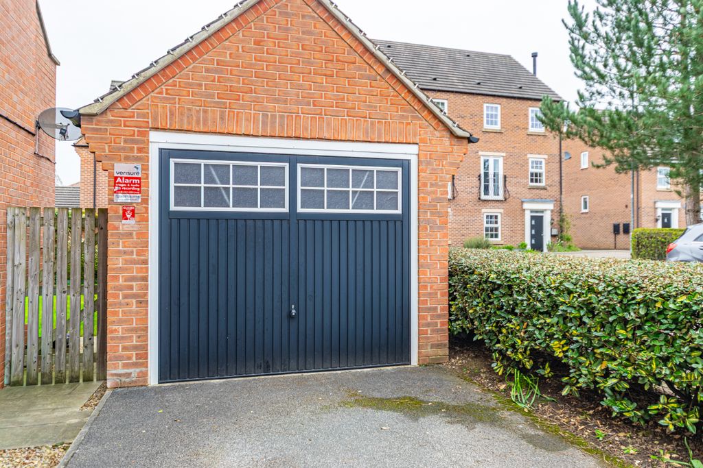 Additional image 27 of 4 bed semi-detached house for saleBorrough View, Leeds LS8
