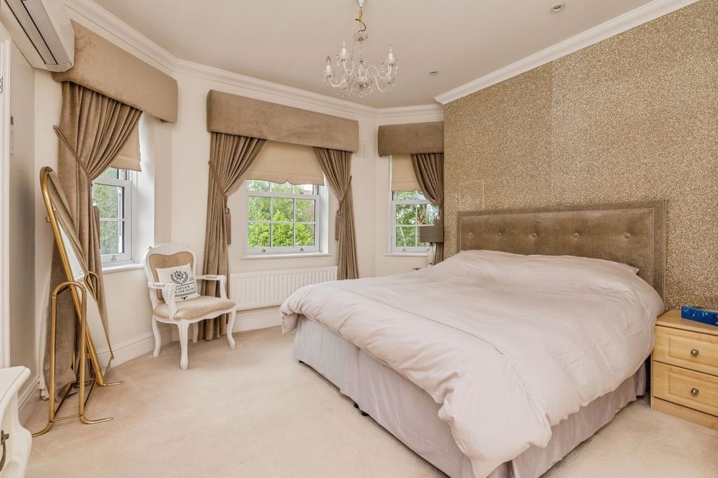 Additional image 4 of 2 bed terraced house for saleHigh Street, Ongar, Essex CM5