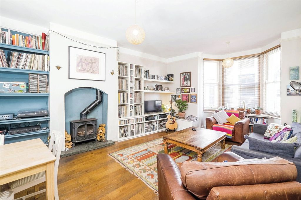 4 bed terraced house for saleNorth Street, Marazion, Cornwall TR17