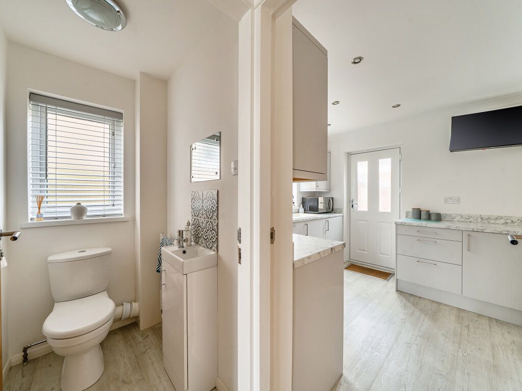 Additional image 20 of 3 bed detached house for saleCavewell Gardens, Ossett, West Yorkshire WF5