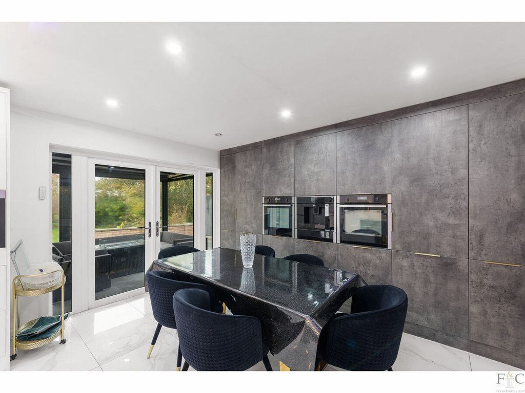 Additional image 12 of 6 bed detached house for saleThe Fairway, Oadby LE2