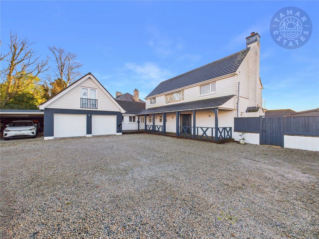 6 bed detached house for saleOld Road, Liskeard PL14