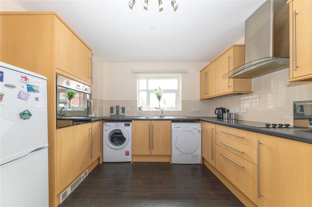 Additional image 2 of 2 bed flat for saleThe Limes, Newport Pagnell MK16