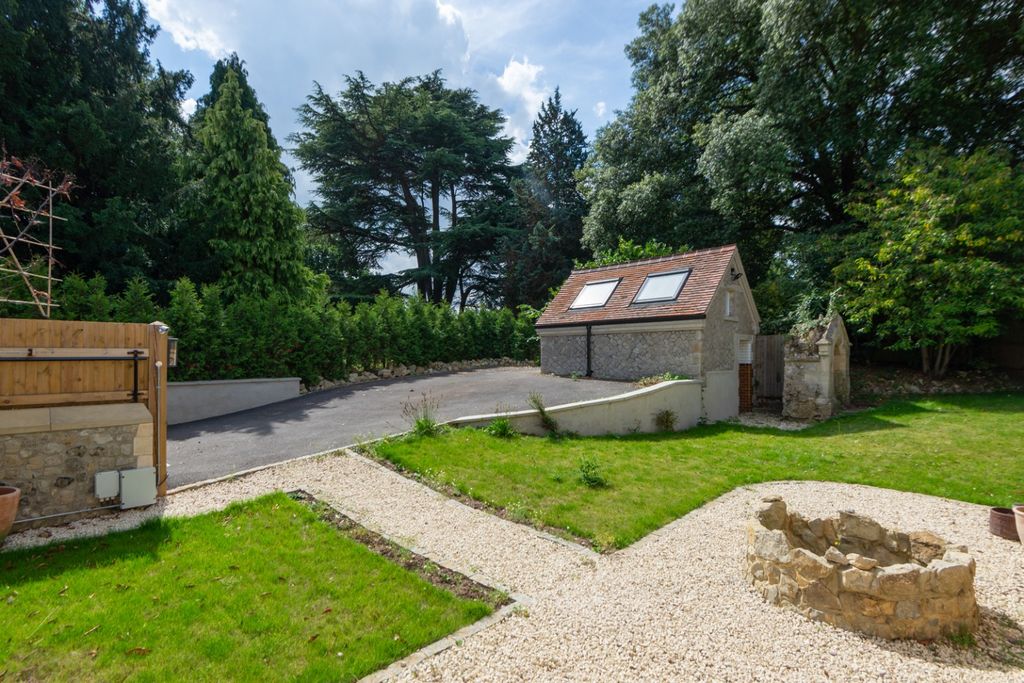 Additional image 20 of 4 bed detached house for saleSutton Road, Maidstone ME15