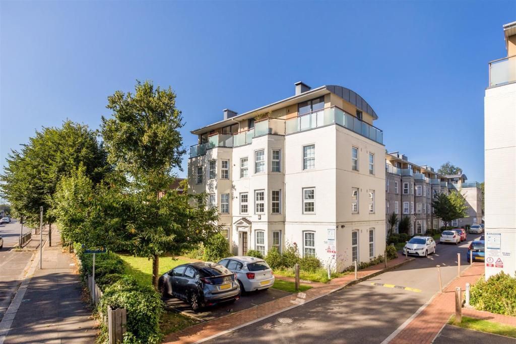 Additional image 2 of 2 bed flat for saleWest Barnes Lane, Raynes Park, New Malden KT3