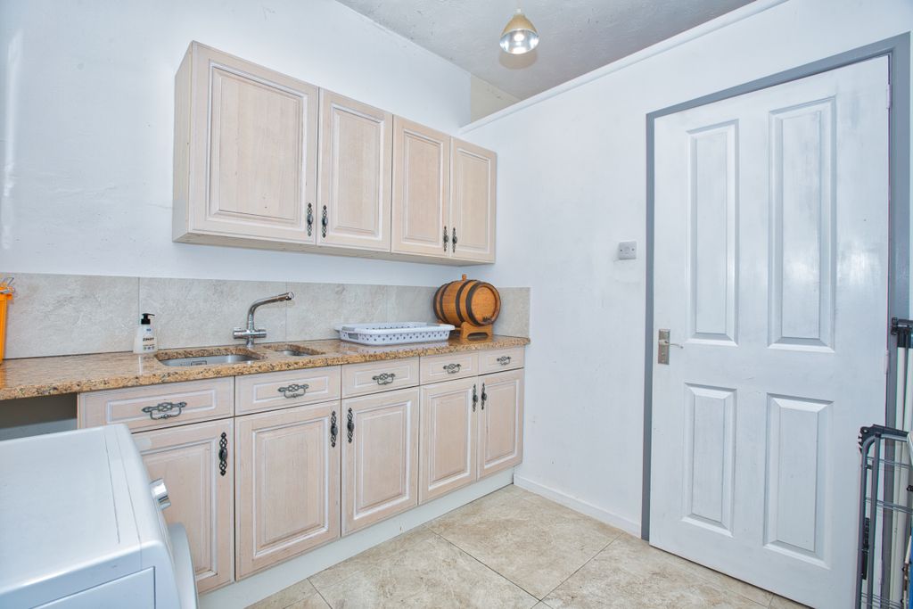 Additional image 8 of 5 bed detached house for saleWater Street, Martock TA12