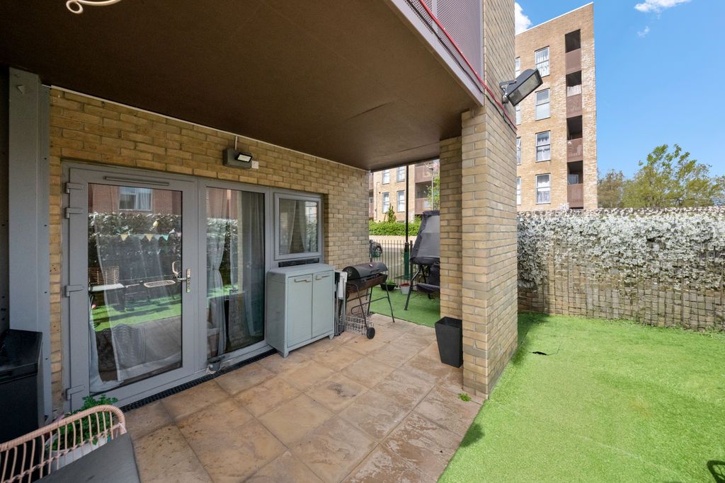 Additional image 14 of 2 bed flat for saleLarkspur Court, Rectory Park Avenue, Northolt UB5