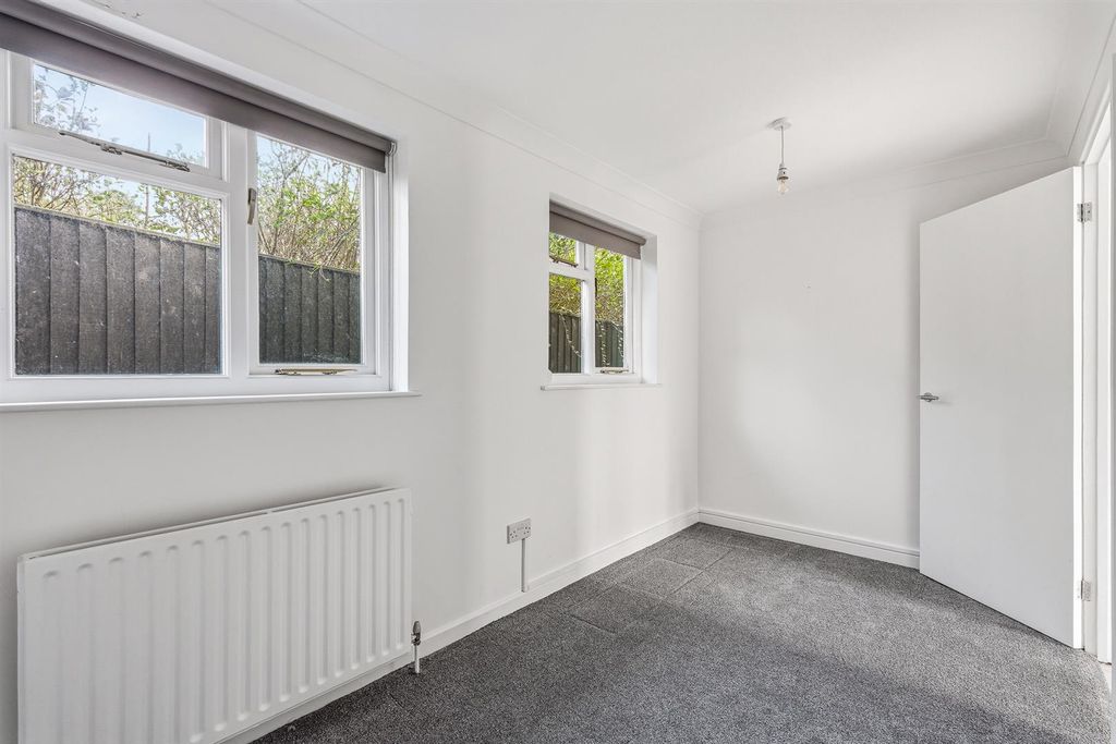 Additional image 9 of 5 bed detached house for saleSt. Lawrence Drive, Cringleford NR4