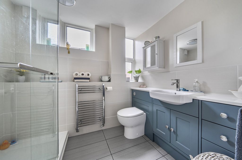 Additional image 8 of 3 bed flat for saleStation Road, Pulborough RH20