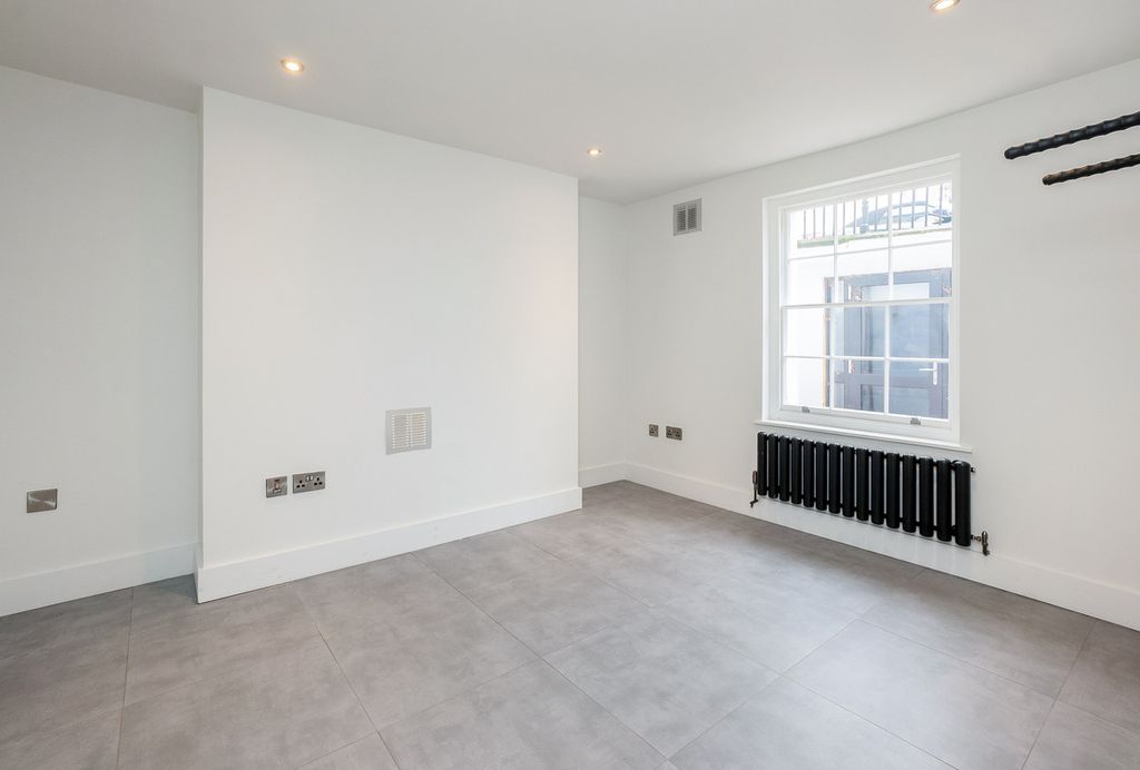 Additional image 16 of 5 bed terraced house for salePortland Street, Leamington Spa, Warwickshire CV32