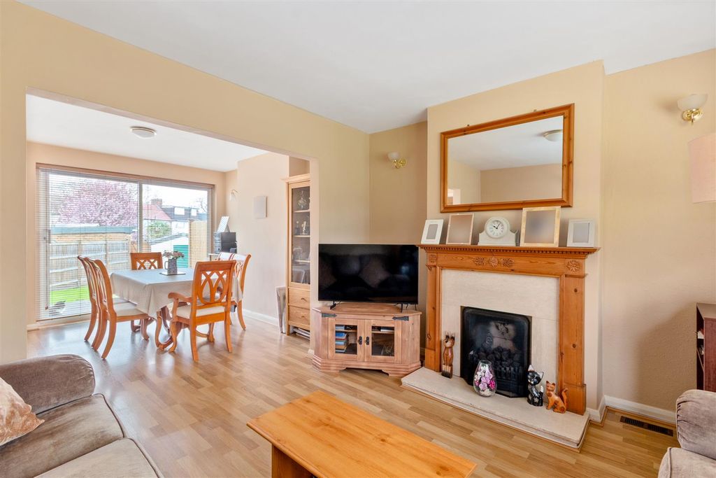 Additional image 6 of 3 bed semi-detached house for saleNorthernhay Walk, Morden SM4