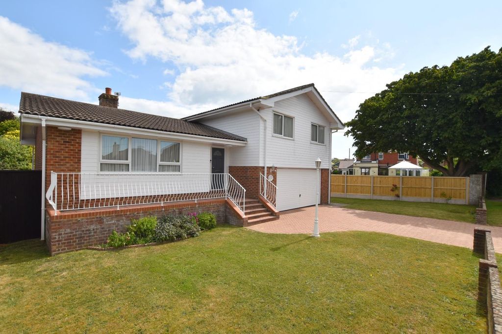 4 bed detached house for saleQueens Road, Littlestone TN28