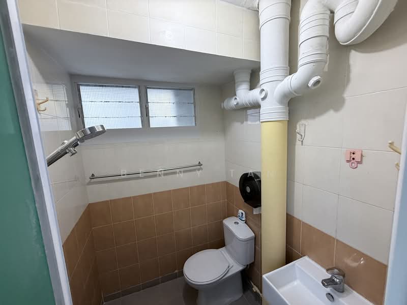 412 Commonwealth Avenue West photo 3