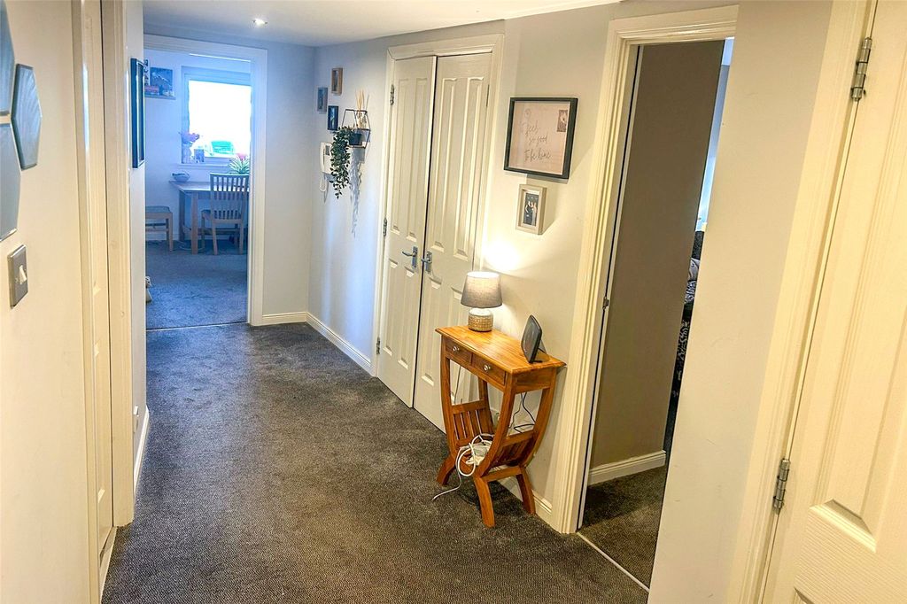 Additional image 12 of 2 bed flat for saleSouth Victoria Dock Road, Dundee, Angus DD1