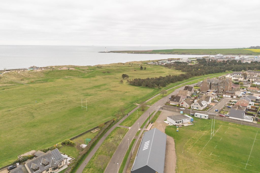 Additional image 26 of 2 bed semi-detached bungalow for saleWhinfield Road, Montrose DD10