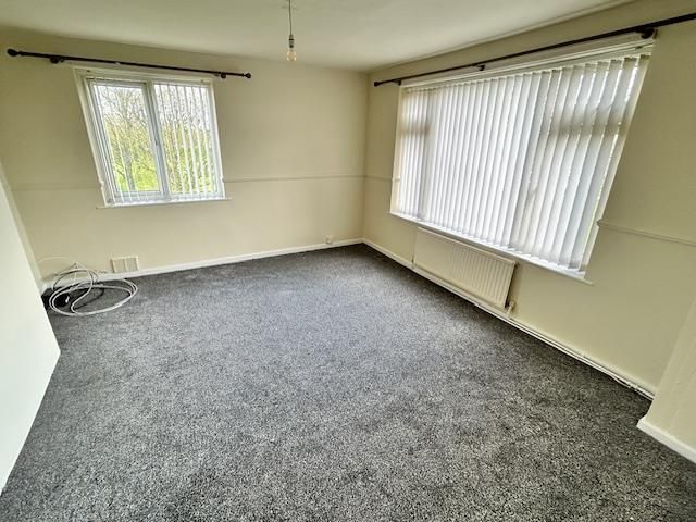 2 bed flat for saleMaple Grove, Conisbrough, Doncaster DN12 photo 2