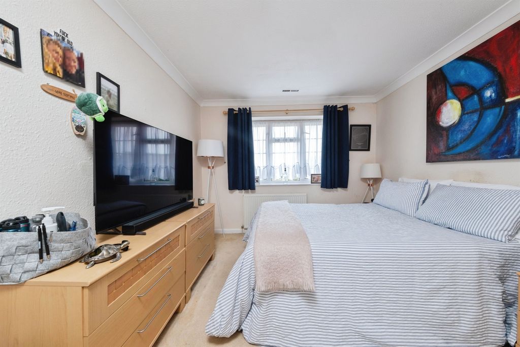 Additional image 12 of 4 bed detached house for saleHemingway Close, Newport Pagnell MK16