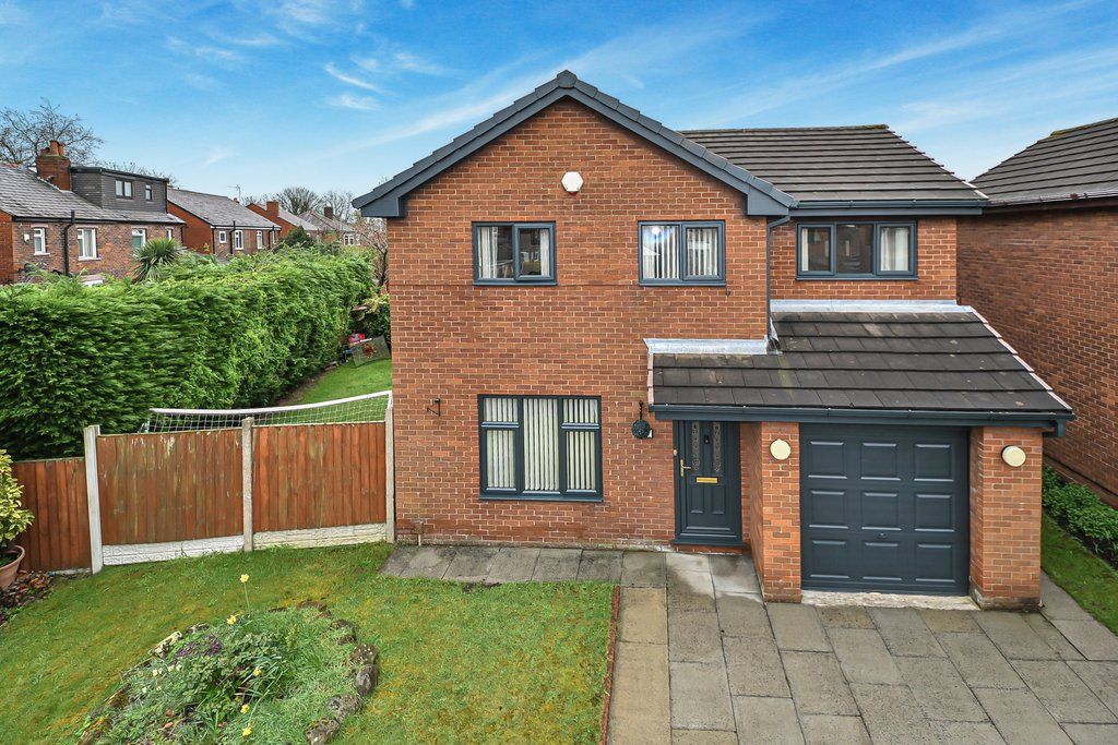 4 bed detached house for saleHoldenbrook Close, Leigh WN7