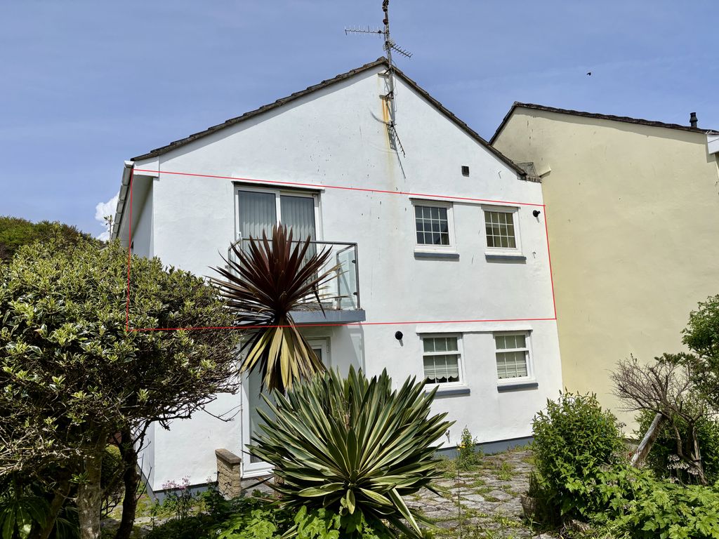 2 bed flat for saleRedinnick Gardens, Penzance TR18