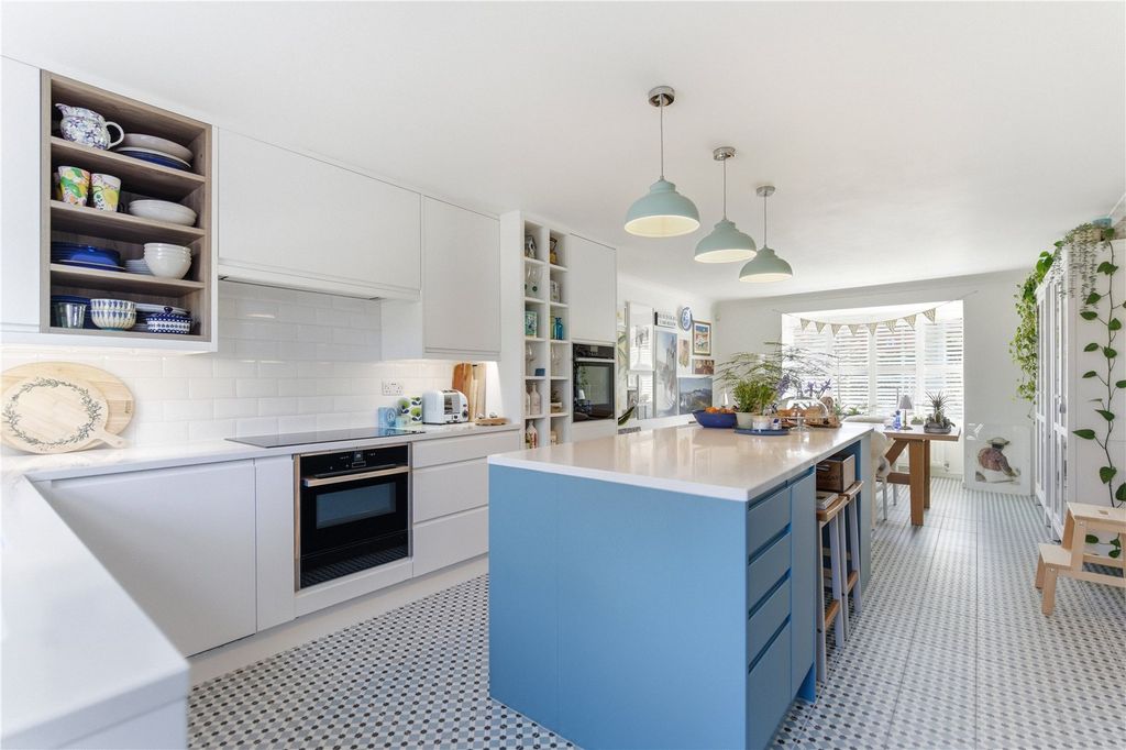 Additional image 6 of 4 bed detached house for sale32 Trainer's Brae, North Berwick, East Lothian EH39