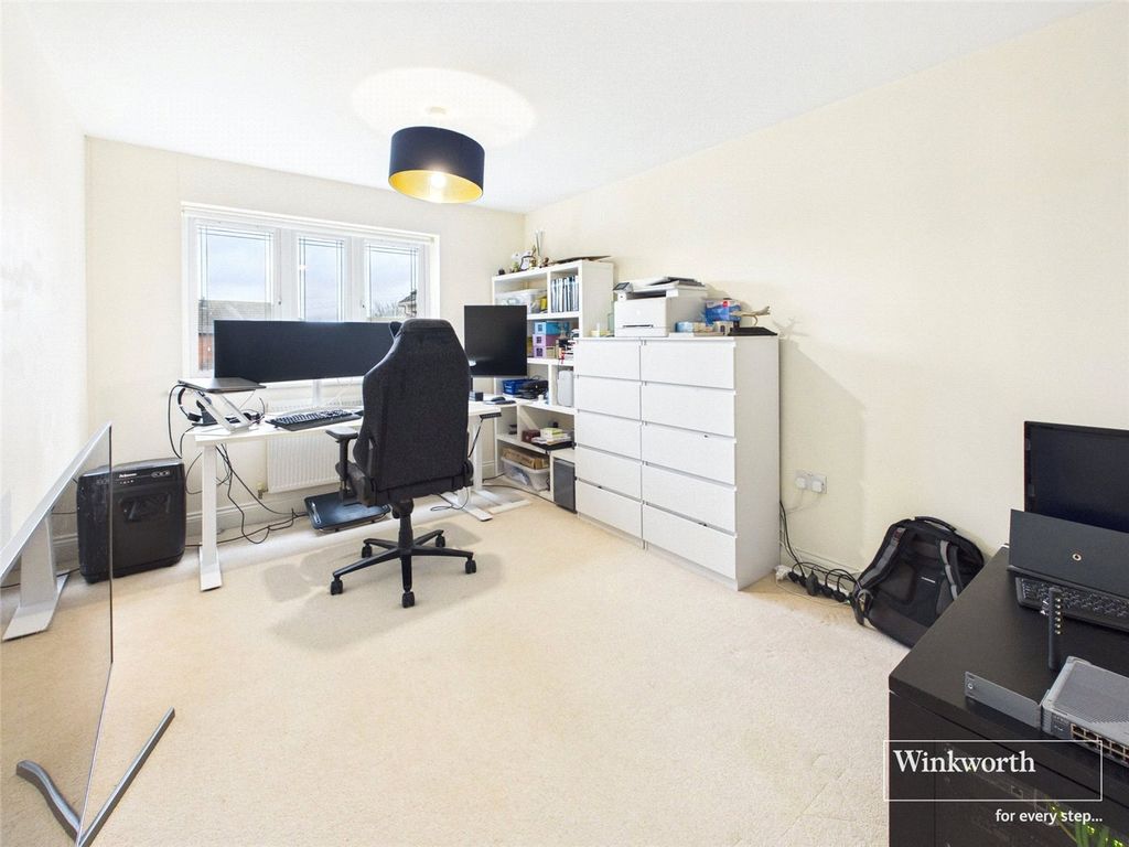 Additional image 17 of 4 bed detached house for saleEssex Street, Newbury, Berkshire RG14