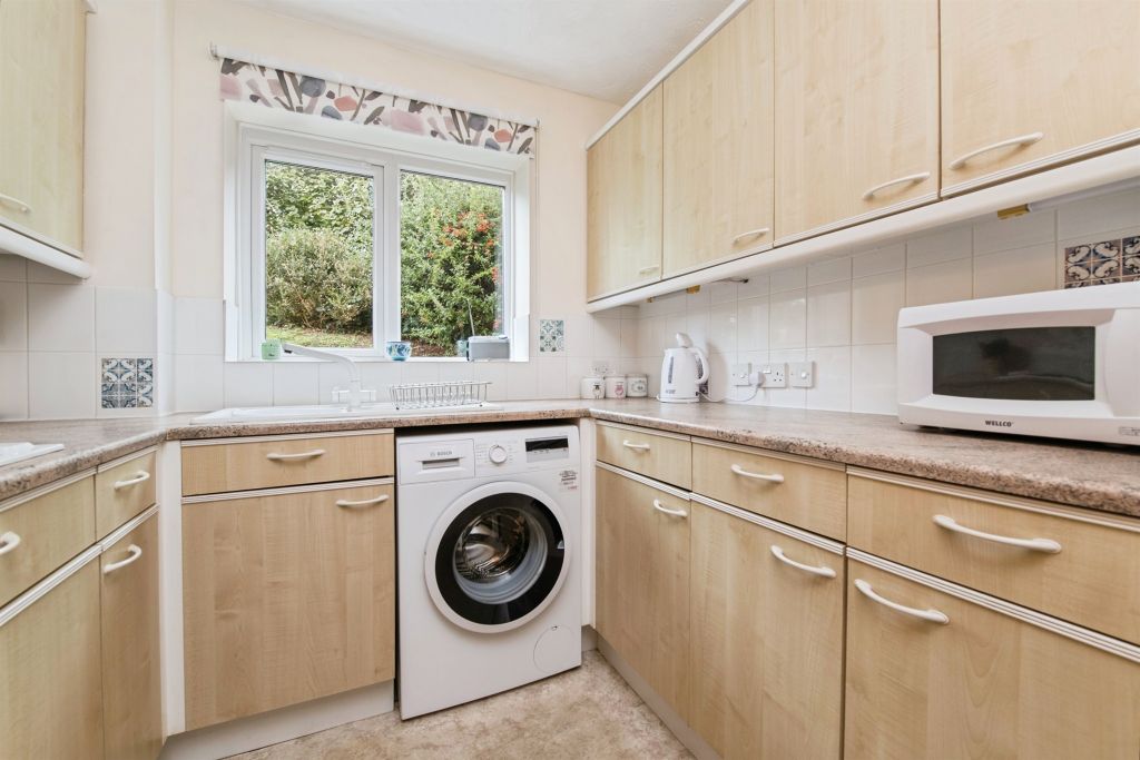 Additional image 6 of 2 bed flat for saleAnning Road, Lyme Regis DT7