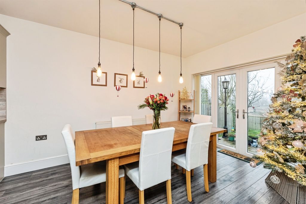 Additional image 4 of 4 bed detached house for saleDarrington Road, Pontefract WF8