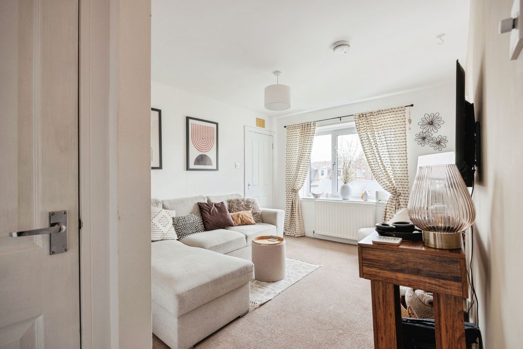 Additional image 5 of 1 bed flat for saleUnion Street, Montrose DD10