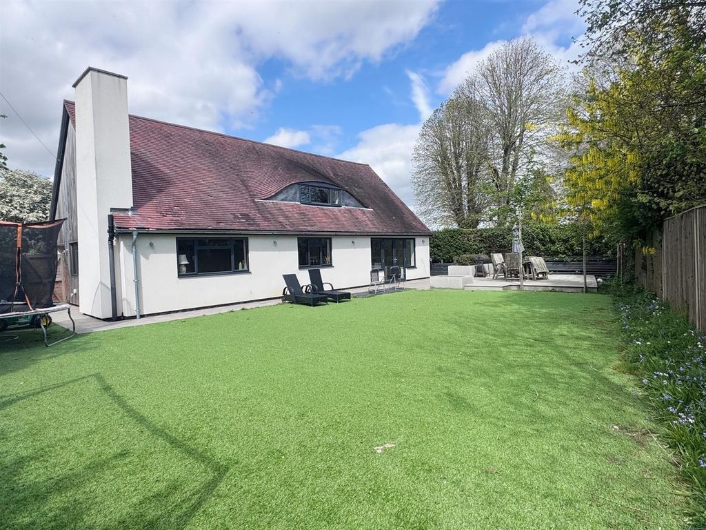 Additional image 27 of 6 bed detached house for saleBuckingham Road, Newbury RG14
