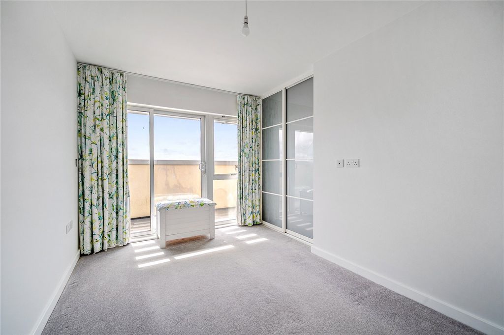 Additional image 10 of 2 bed flat for salePentire Avenue, Newquay, Cornwall TR7