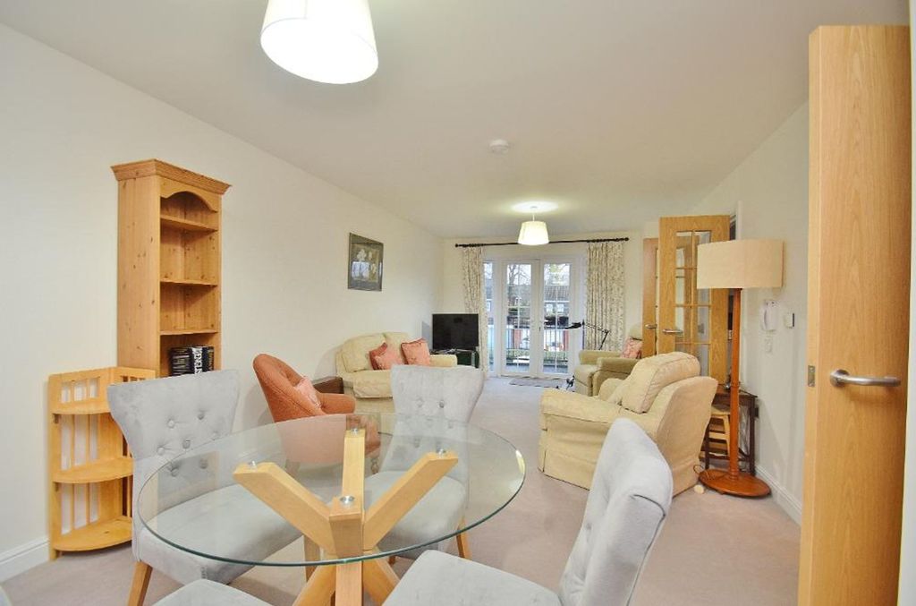 Additional image 7 of 2 bed flat for saleThe Retreat, Princes Risborough HP27
