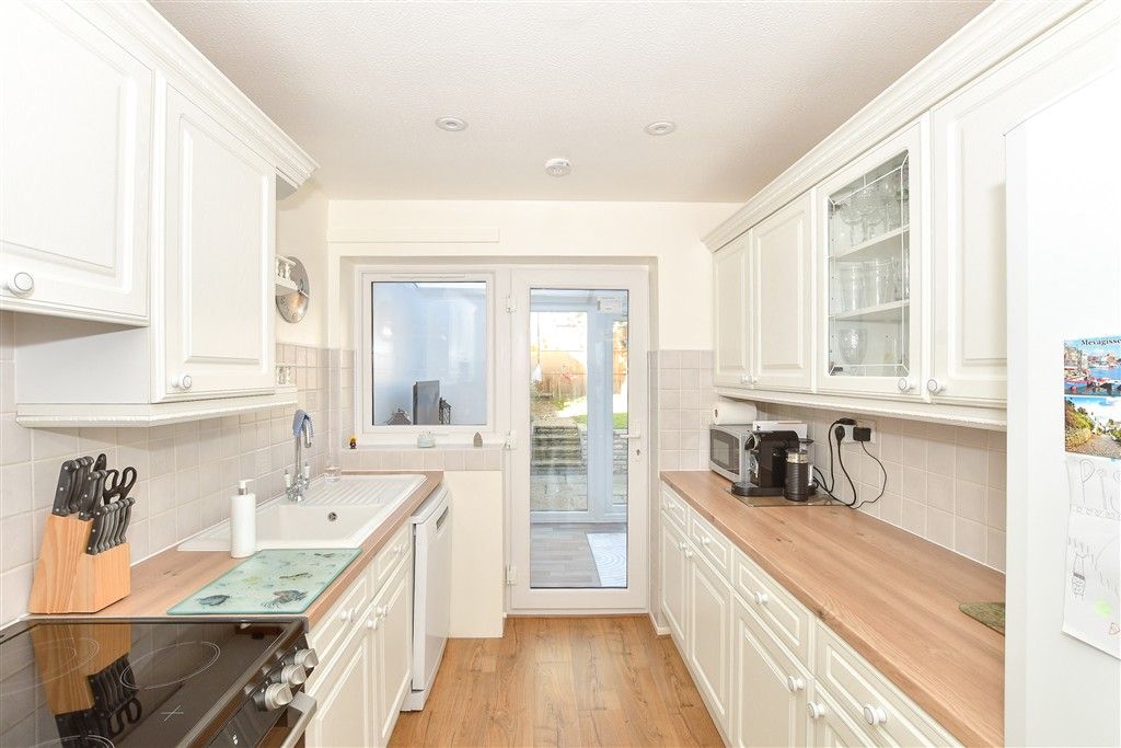 3 bed terraced house for saleCherry Tree Walk, Petworth, West Sussex GU28