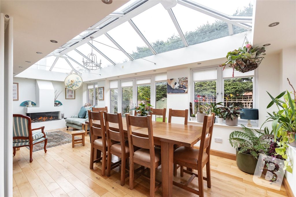 Additional image 4 of 4 bed detached house for saleSpringfield Close, Ongar, Essex CM5