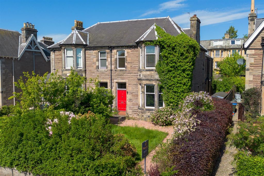5 bed semi-detached house for saleBalquhidder, 167 Glasgow Road, Perth PH2