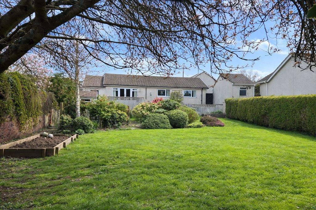 Additional image 13 of 3 bed bungalow for saleCamuset Close, Milford Haven, Dyfed SA73