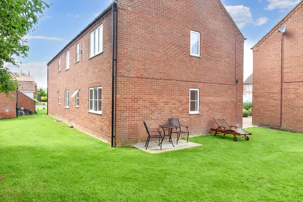 Additional image 2 of 2 bed flat for saleSutton Court, Skegness PE25