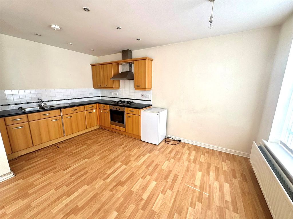 Additional image 6 of 2 bed flat for saleChaloner Grove, Wakefield, West Yorkshire WF1