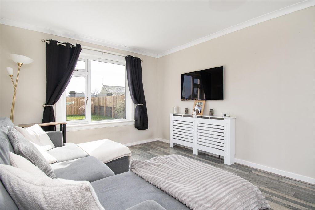 Additional image 4 of 3 bed property for saleChristies Lane, Montrose DD10