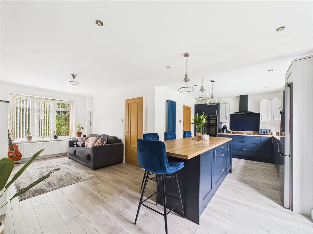 Additional image 2 of 4 bed detached house for saleMelton Road, North Ferriby HU14