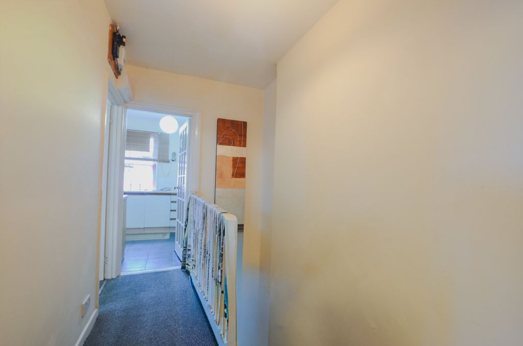 Additional image 5 of 1 bed flat for saleParade Square, Lostwithiel, Cornwall PL22