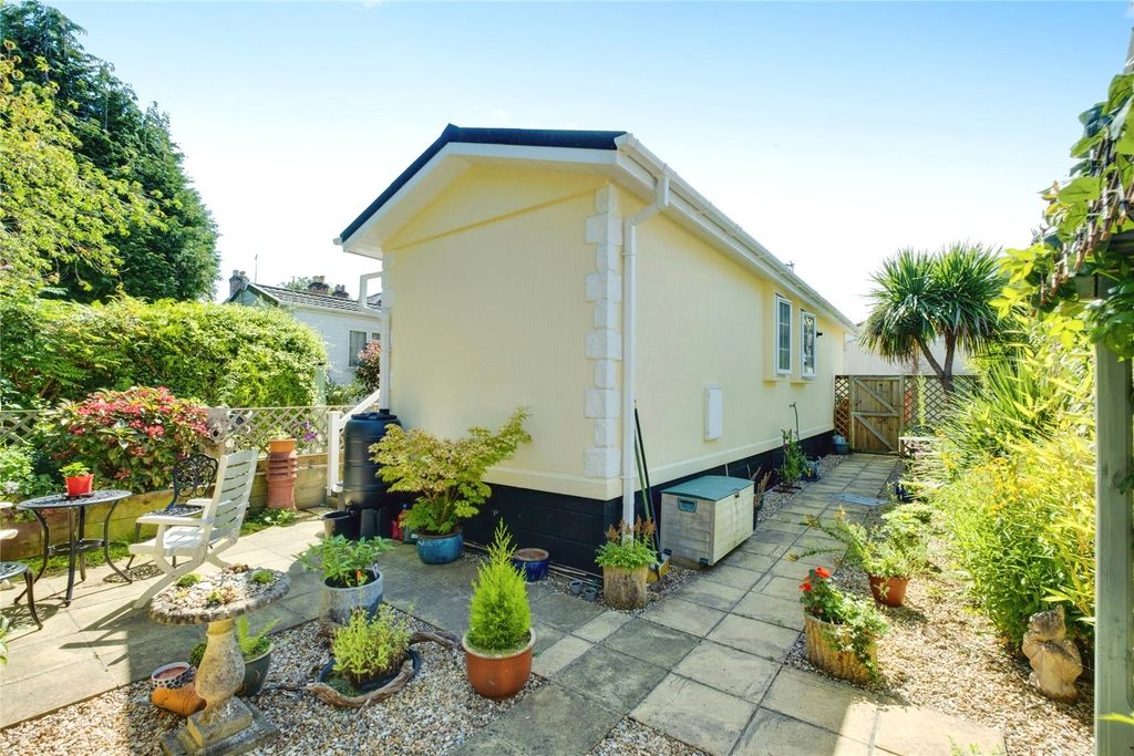 Additional image 13 of 1 bed mobile/park home for saleThatched Cottage Park, Southampton Road, Lyndhurst, Hampshire SO43