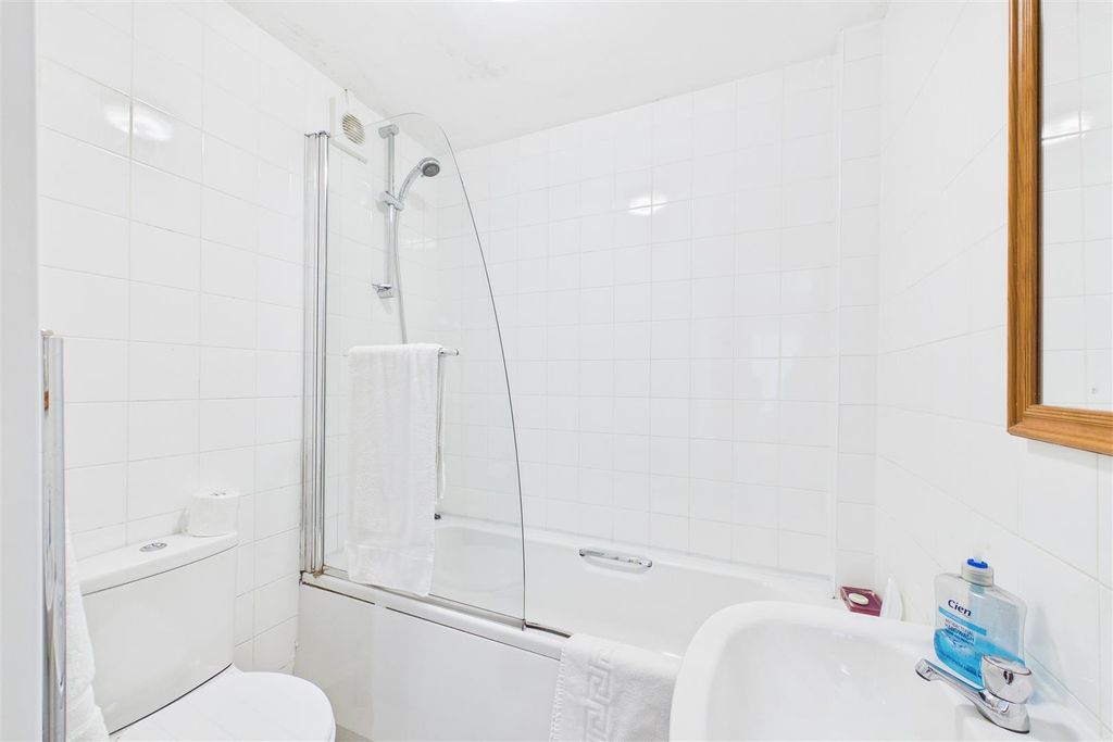 Additional image 27 of 7 bed detached house for saleLondon Road, Balderton, Newark NG24