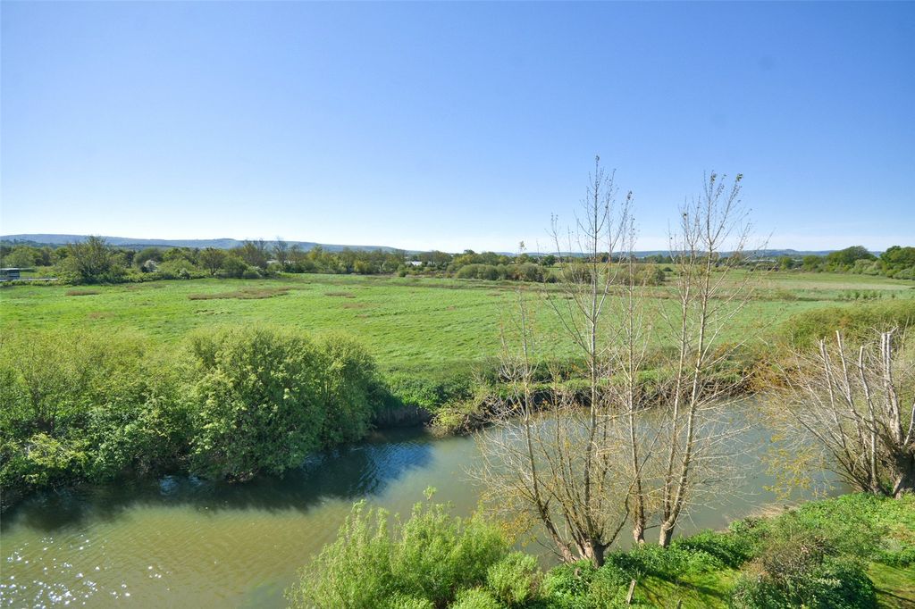 Additional image 12 of 3 bed flat for saleArun Prospect, Station Road, Pulborough, West Sussex RH20