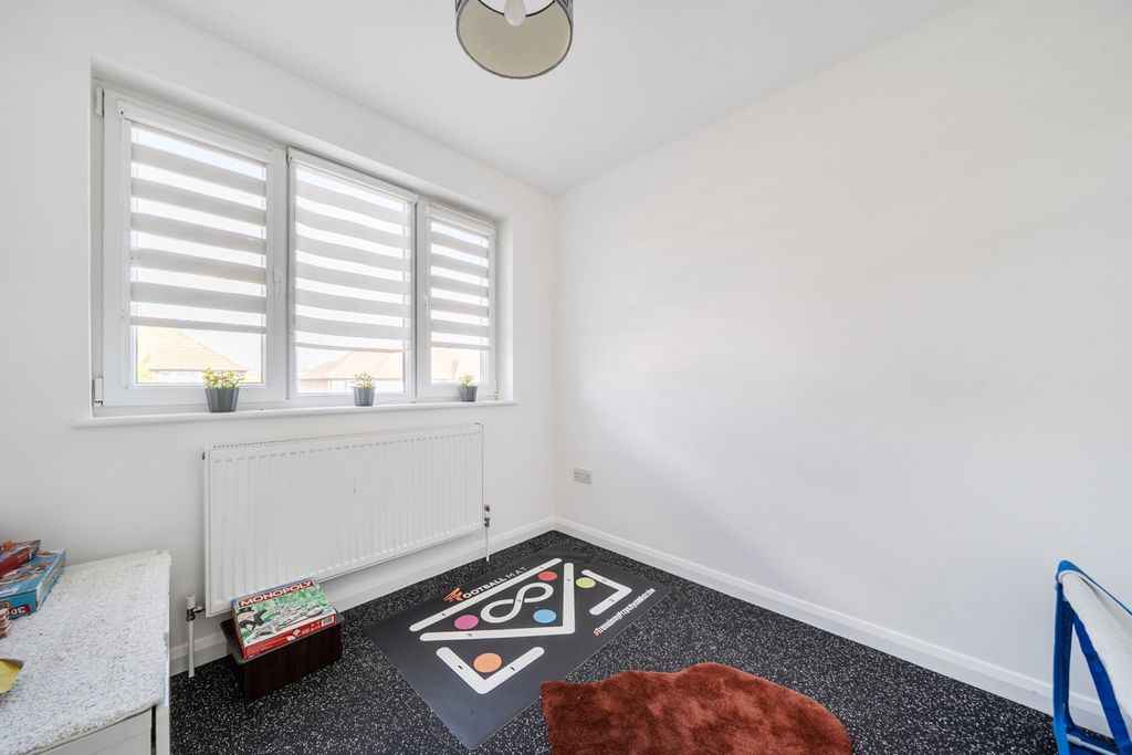Additional image 18 of 6 bed semi-detached house for saleLaughton Road, Northolt UB5