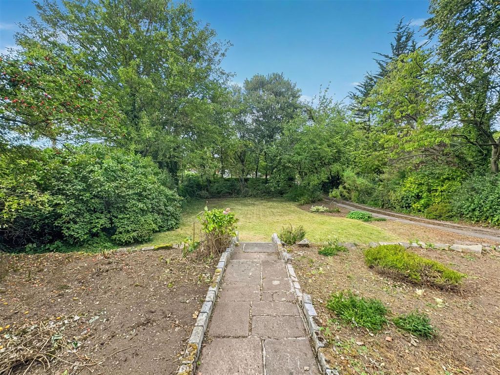 Additional image 33 of 3 bed detached bungalow for saleKnottingley Road, Pontefract WF8