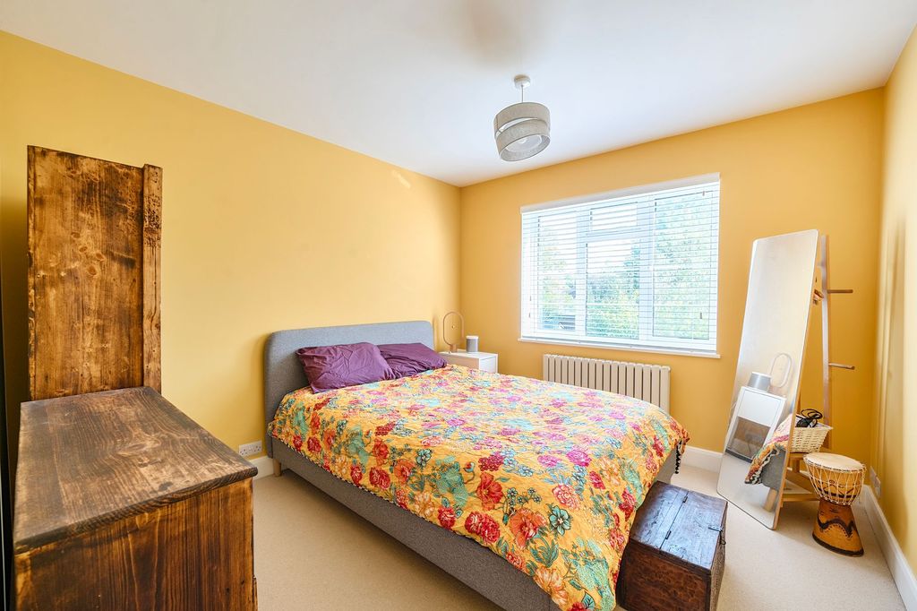 Additional image 19 of 4 bed semi-detached house for saleWest Farm Close, Ashtead KT21