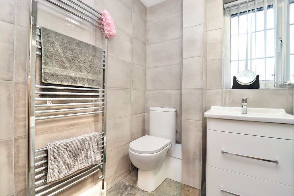 Additional image 15 of 4 bed detached house for saleAnglian Way, Market Rasen LN8