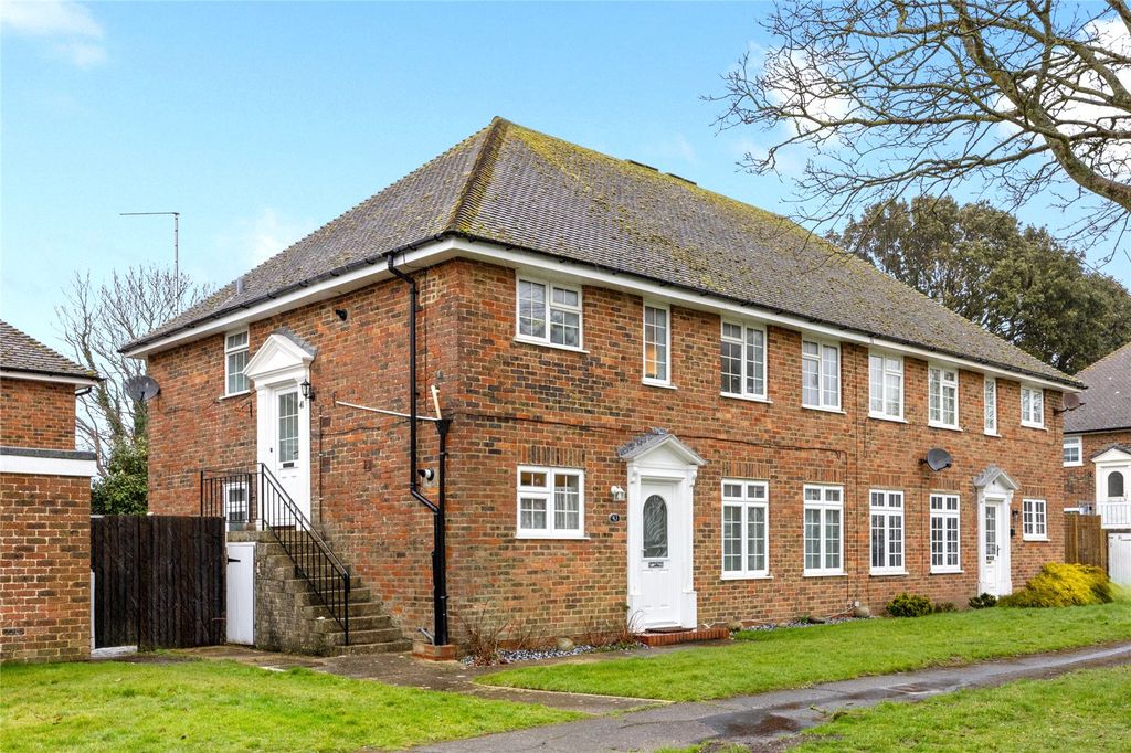 2 bed flat for saleFurzedown, Littlehampton, West Sussex BN17